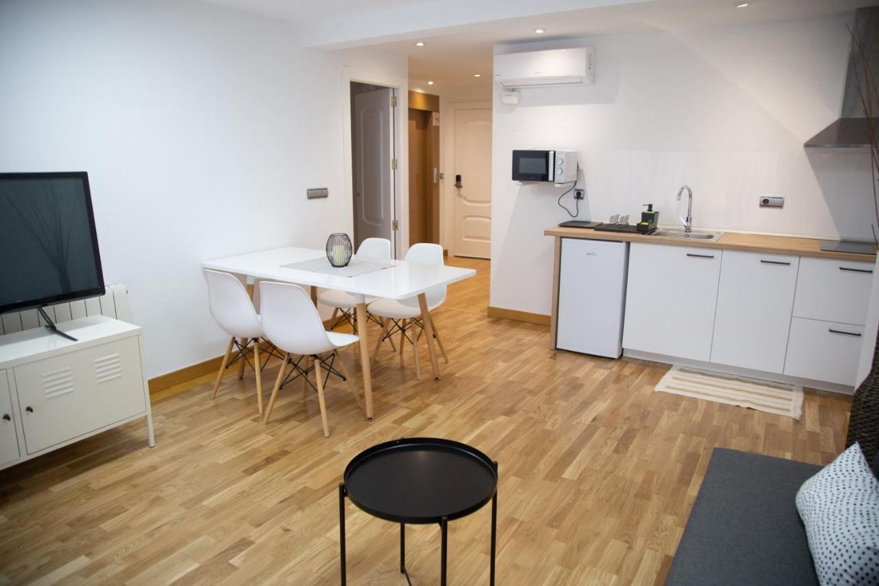 Elizabeth Towers Apartment Almansa Exterior photo