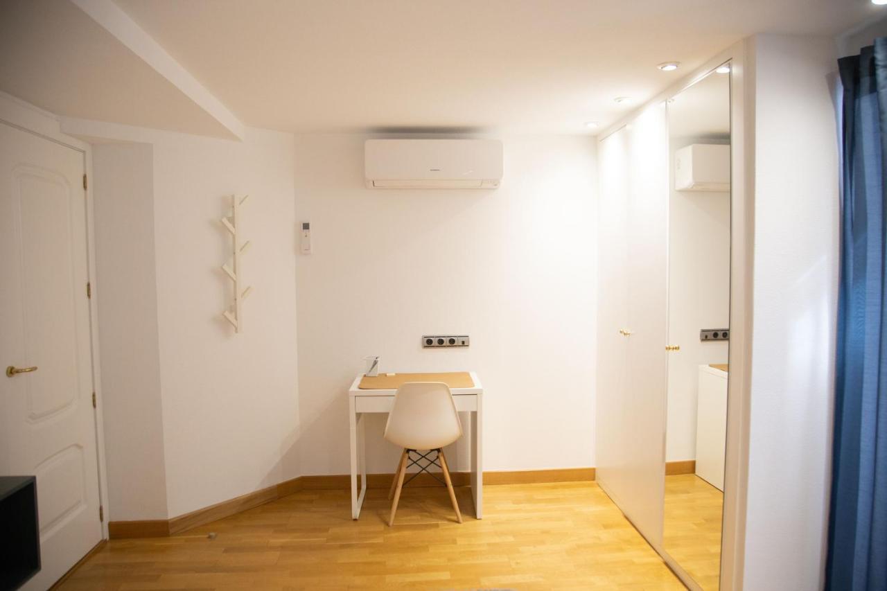 Elizabeth Towers Apartment Almansa Exterior photo